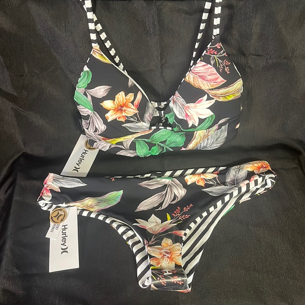 NWT Hurley Reversible 2 Piece Bikini